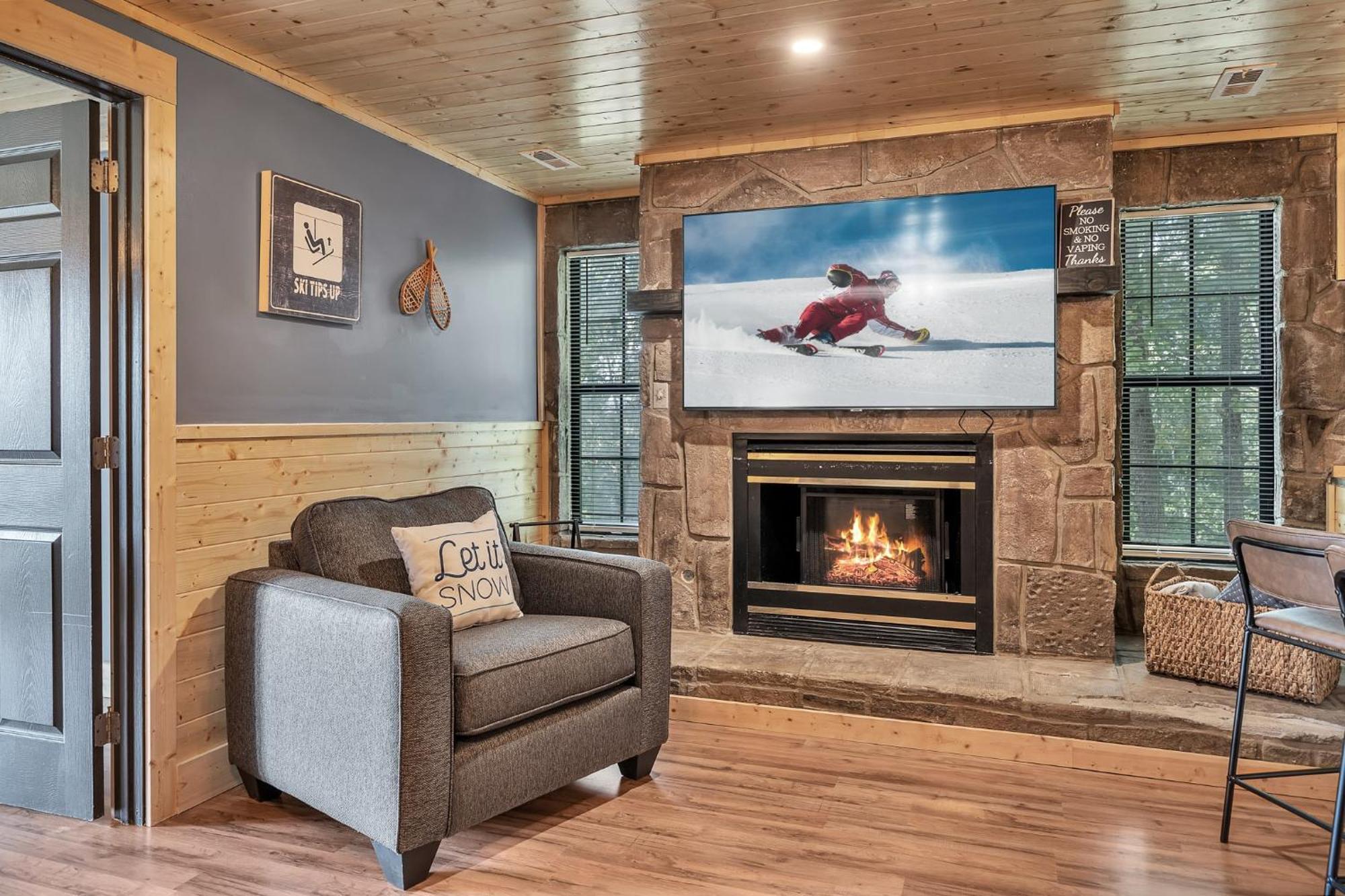 Apartamento Mountain Views At Dolly'S Castle Unit 2 Sevierville Exterior foto